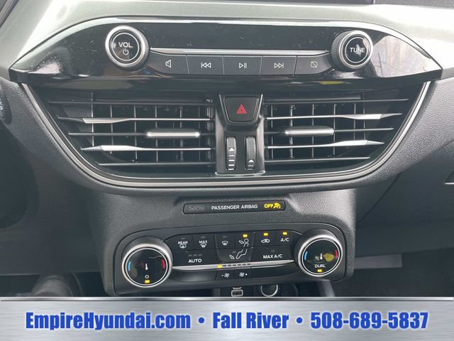 Used 2025 Ford Escape Active AWD/4WD image 23