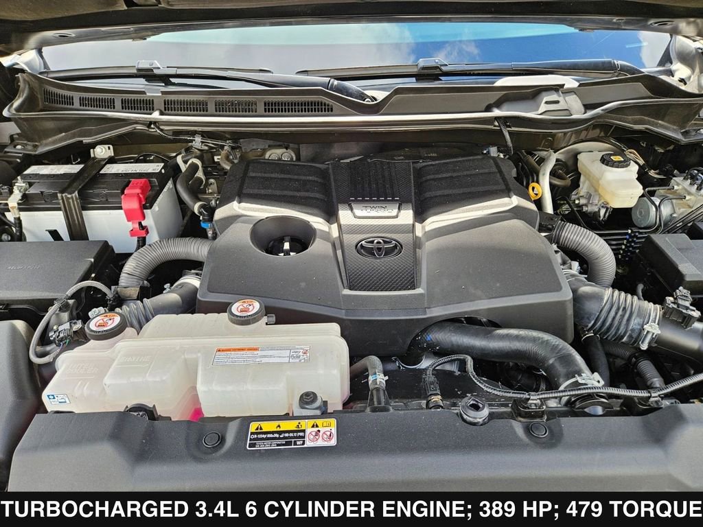 Used 2022 Toyota Tundra Limited w/ Power Package RWD image 38