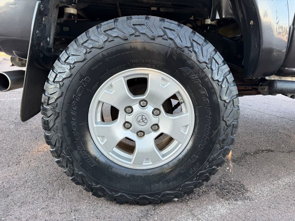 Used 2014 Toyota Tacoma 4x4 Double Cab image 11