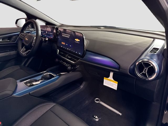 New 2026 Chevrolet Equinox EV LT image 29