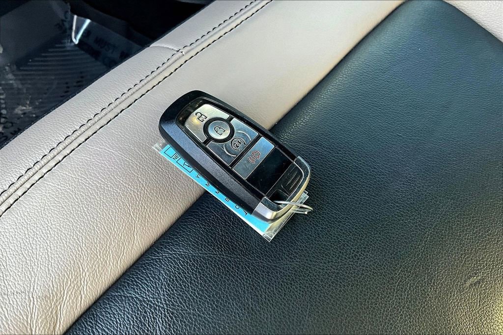 Used 2022 Ford Bronco Wildtrak image 38