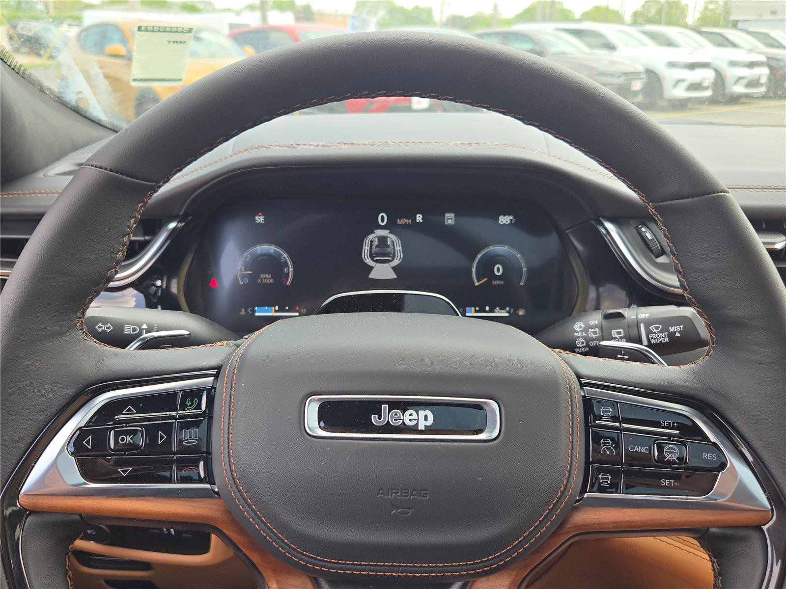 New 2025 Jeep Grand Cherokee Summit image 37