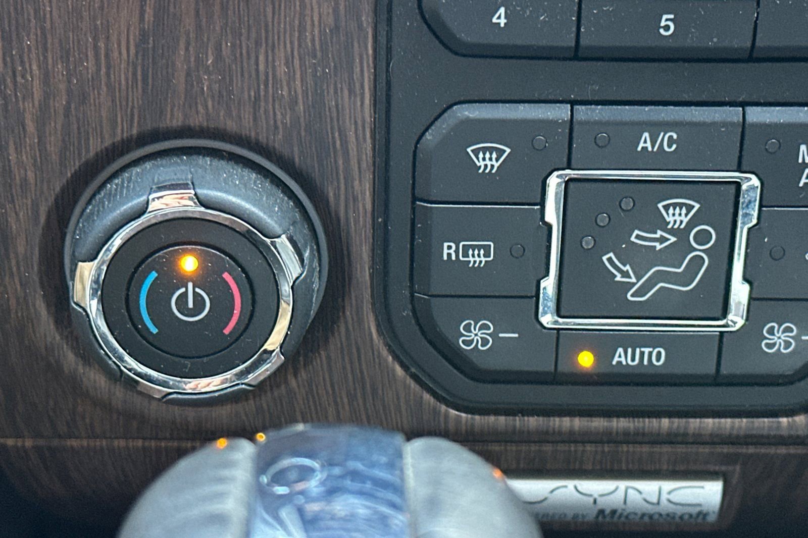 Used 2014 Ford F150 Lariat w/ Equipment Group 501A Mid image 28