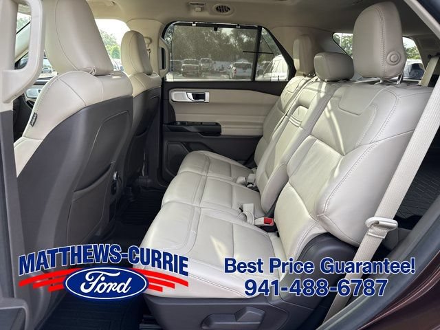 Certified 2020 Ford Explorer Platinum w/ Premium Technology Package AWD/4WD image 12