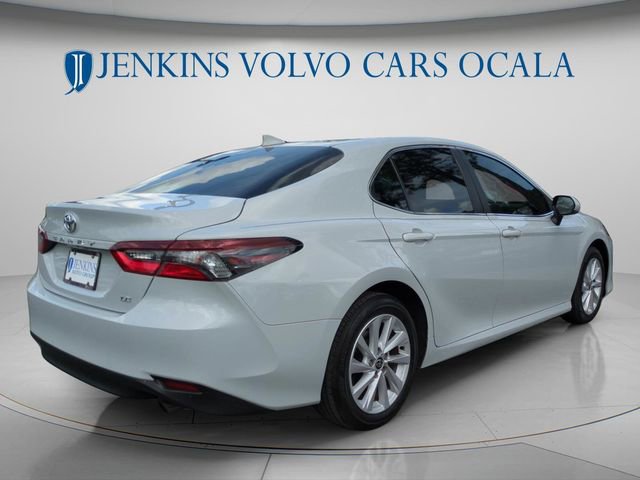 Used 2024 Toyota Camry LE image 3