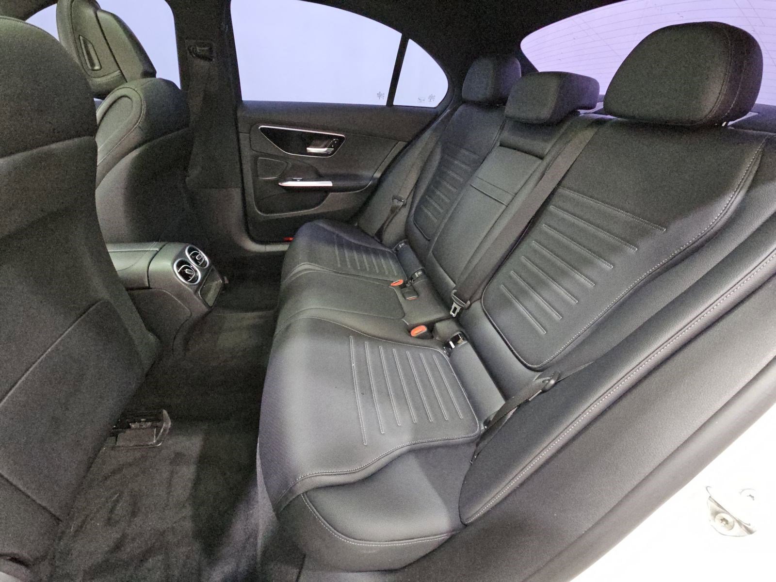 Used 2023 Mercedes-Benz C 300 Sedan image 17