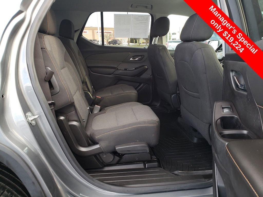 Used 2020 Chevrolet Traverse LT image 23