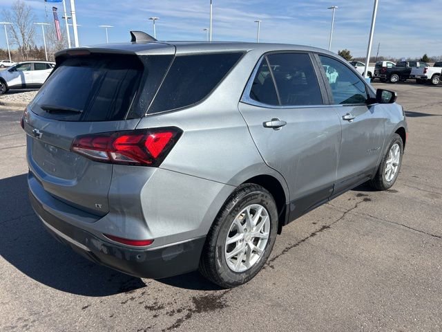 Used 2024 Chevrolet Equinox LT w/ LPO, Floor Liner Package image 5