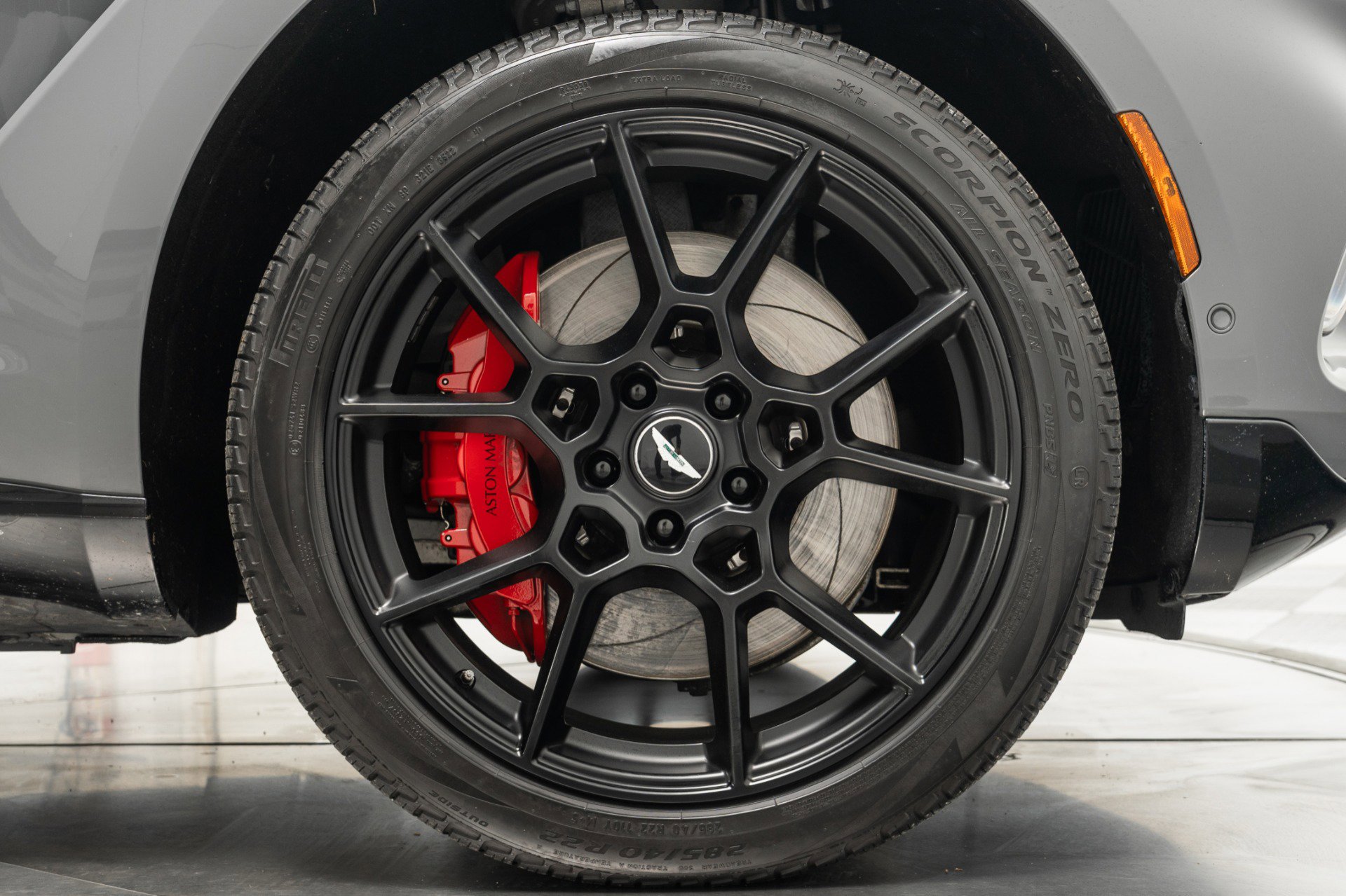 Used 2021 Aston Martin DBX image 44