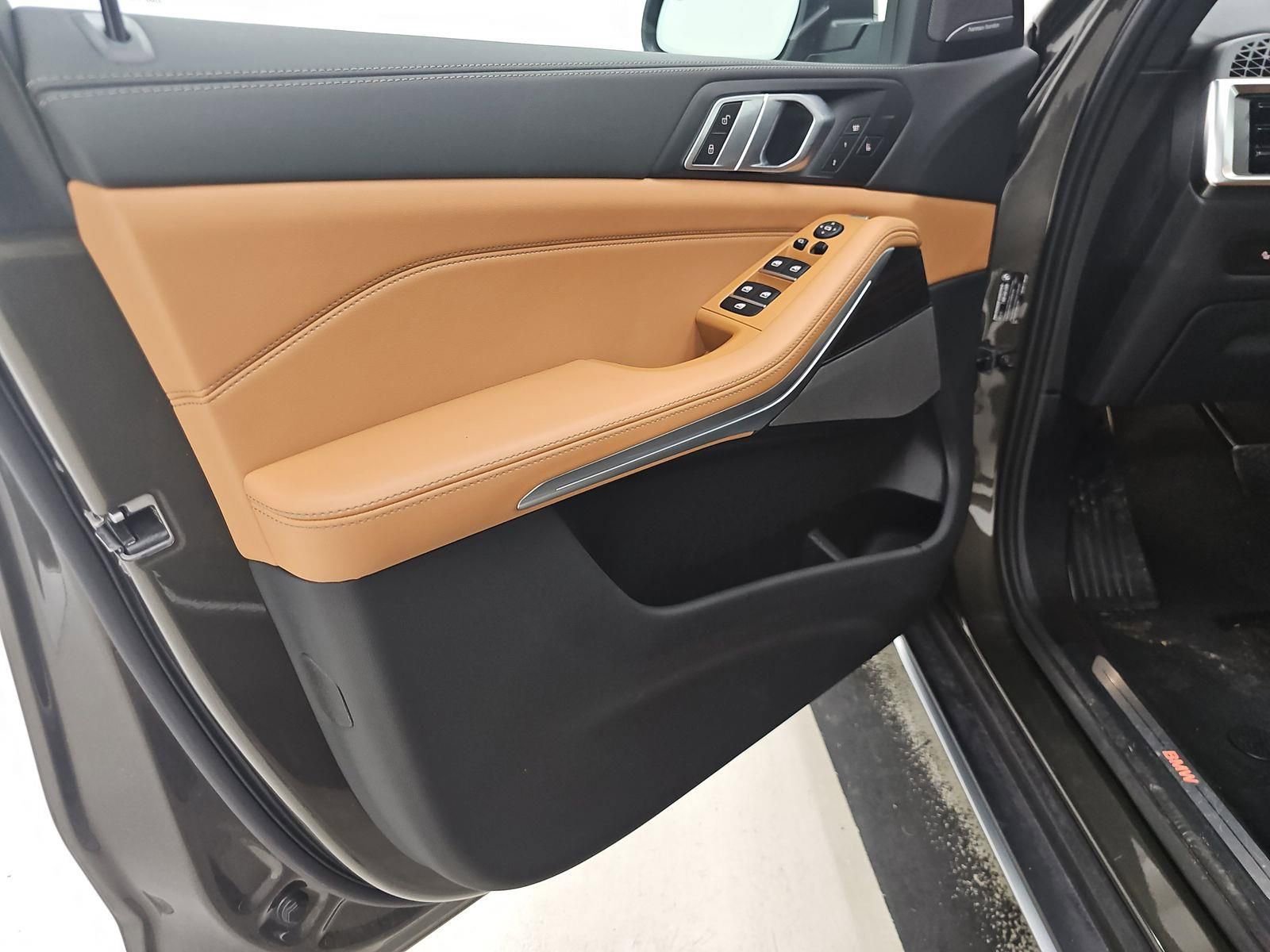 Used 2026 BMW X5 sDrive40i RWD image 9