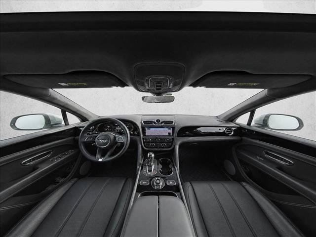 Used 2021 Bentley Bentayga AWD/4WD image 17