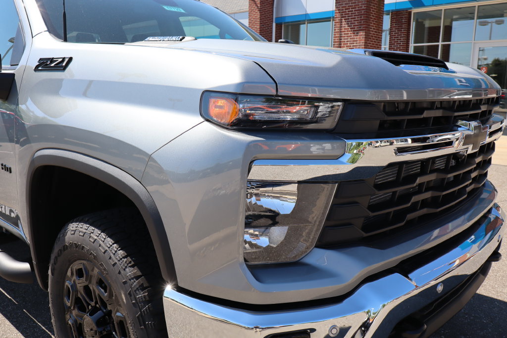 New 2026 Chevrolet Silverado 2500 LT w/ Safety Package AWD/4WD image 7
