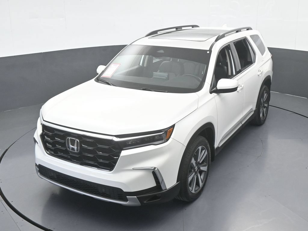 Used 2025 Honda Pilot Touring image 52