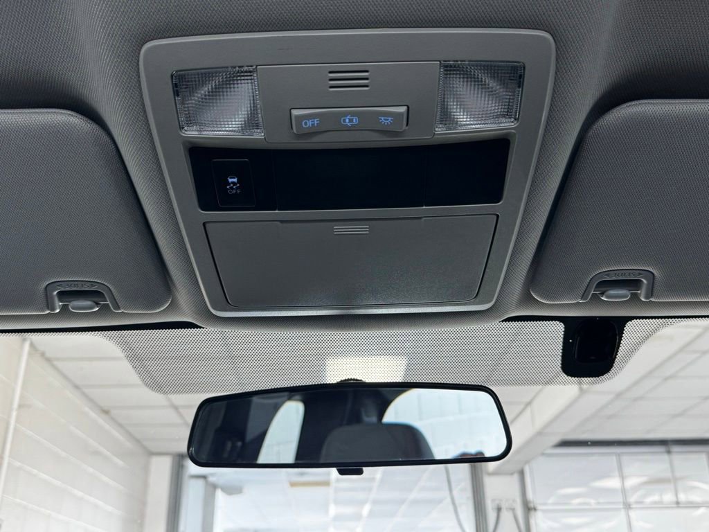 Used 2017 Toyota Tacoma SR RWD image 19