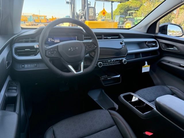 New 2027 Chevrolet Bolt RS w/ Technology Package FWD image 18