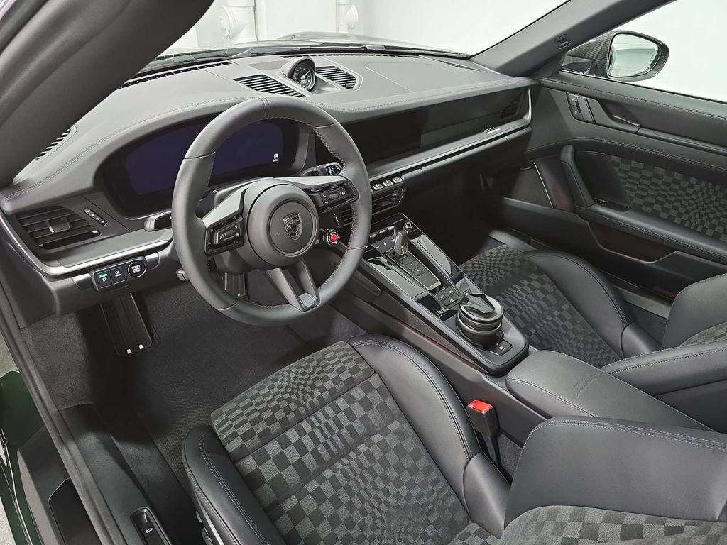 Used 2026 Porsche 911 Turbo S AWD/4WD image 4