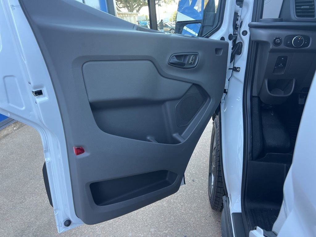 New 2026 Ford Transit 250 Low Roof RWD image 10