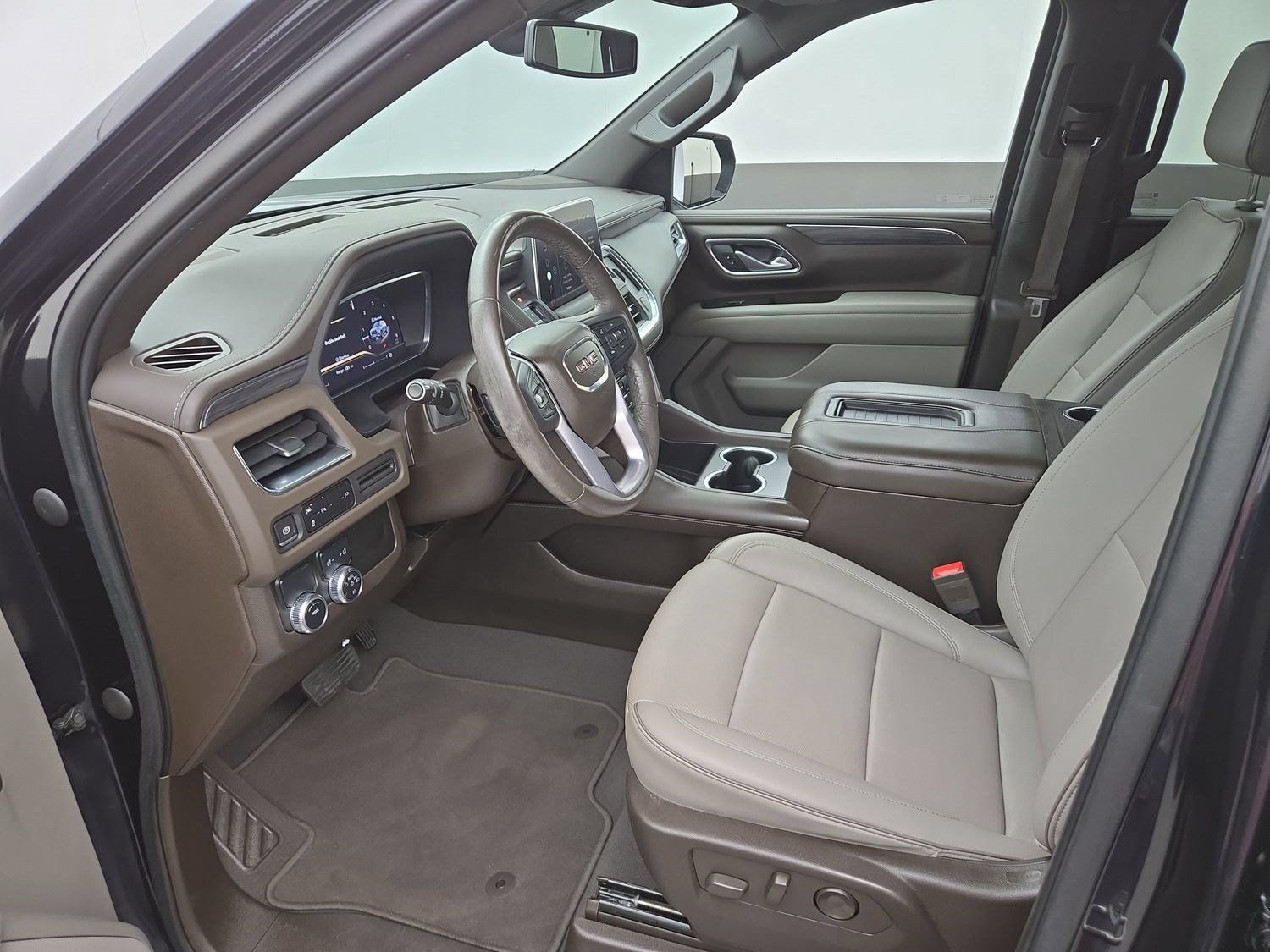 Used 2022 GMC Yukon SLT RWD image 15