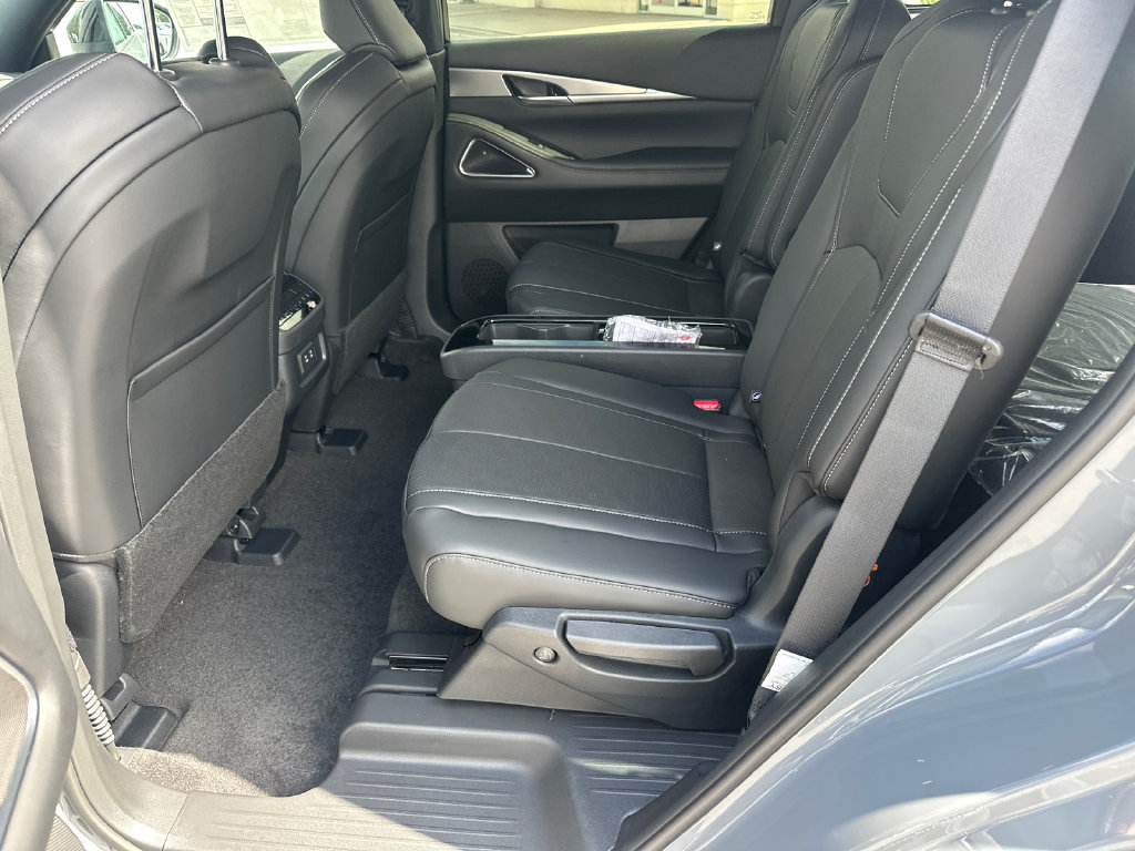 New 2027 INFINITI QX60 Sport w/ Dark Cargo Package AWD/4WD image 17