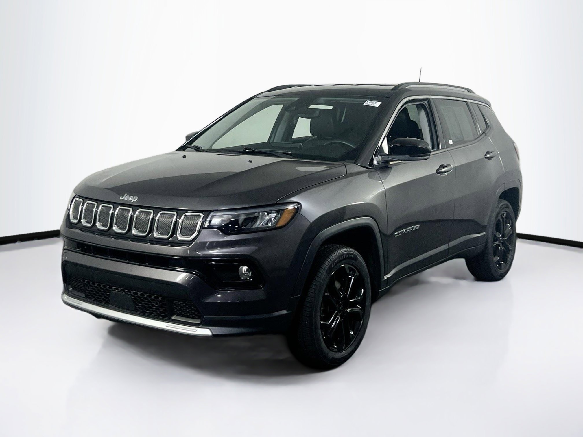 Used 2022 Jeep Compass Limited image 1