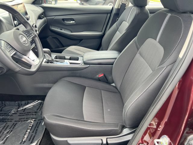 Used 2025 Nissan Sentra SV w/ All-Weather Package FWD image 9
