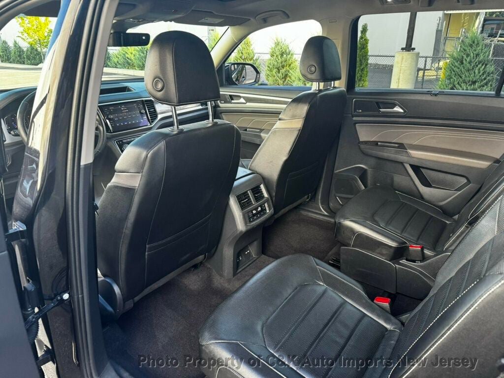 Used 2022 Volkswagen Atlas SEL Premium AWD/4WD image 24