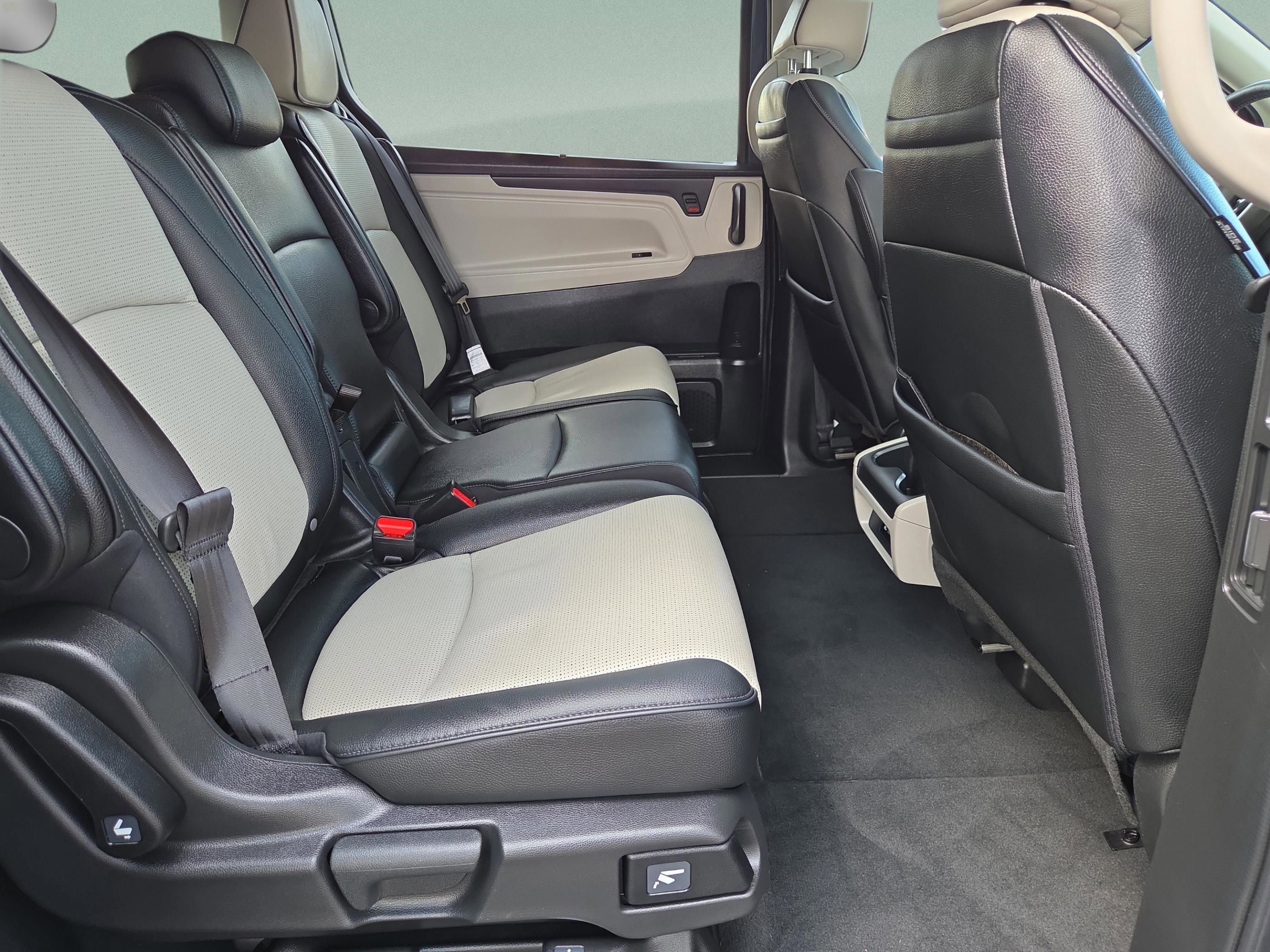 Used 2025 Honda Odyssey Elite image 40