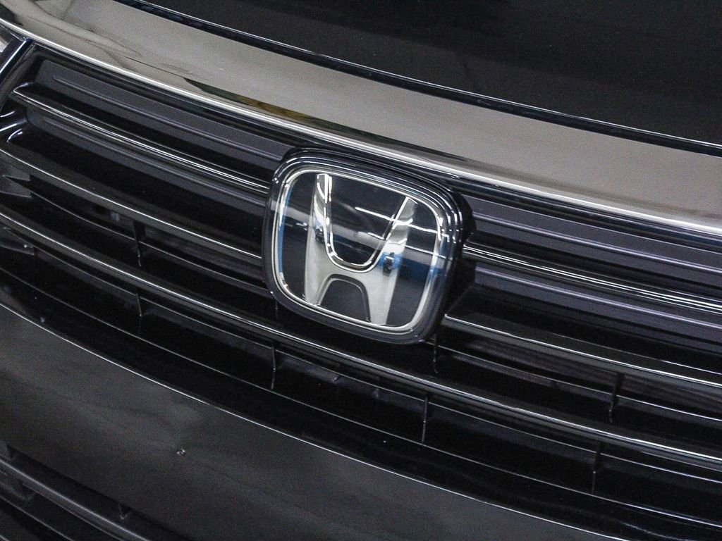 Used 2023 Honda Odyssey Elite image 12