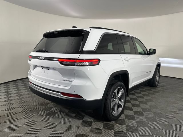 New 2026 Jeep Grand Cherokee Limited w/ Luxury Tech Group II AWD/4WD image 8