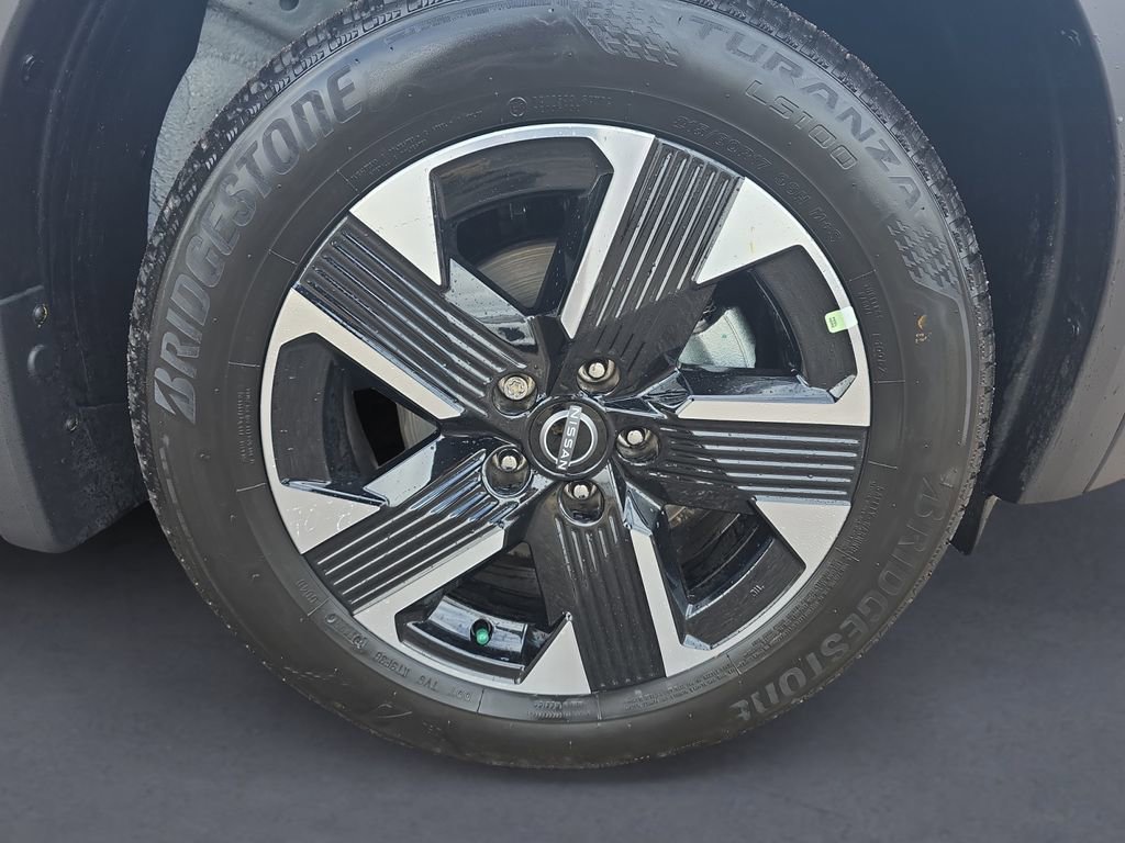 New 2026 Nissan Kicks SV w/ SV Premium Package AWD/4WD image 14