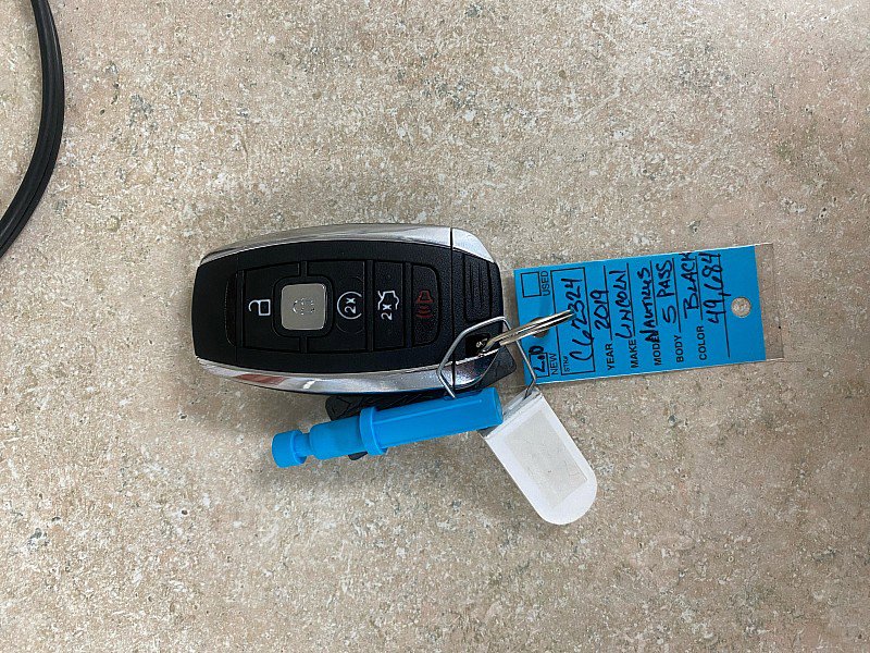 Used 2019 Lincoln Nautilus Select FWD image 24