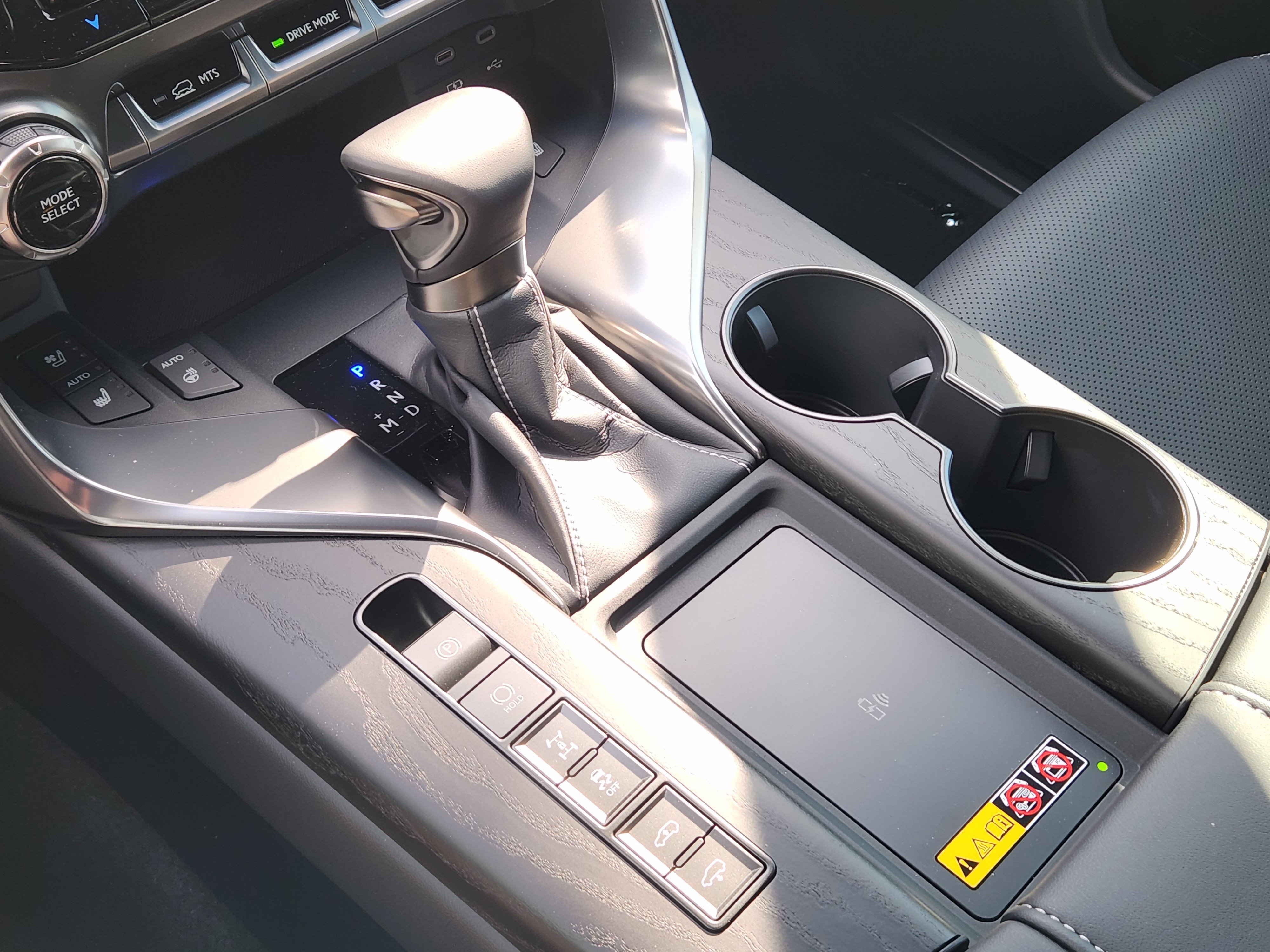 New 2026 Lexus LX 600 4WD w/ Luxury Package image 15