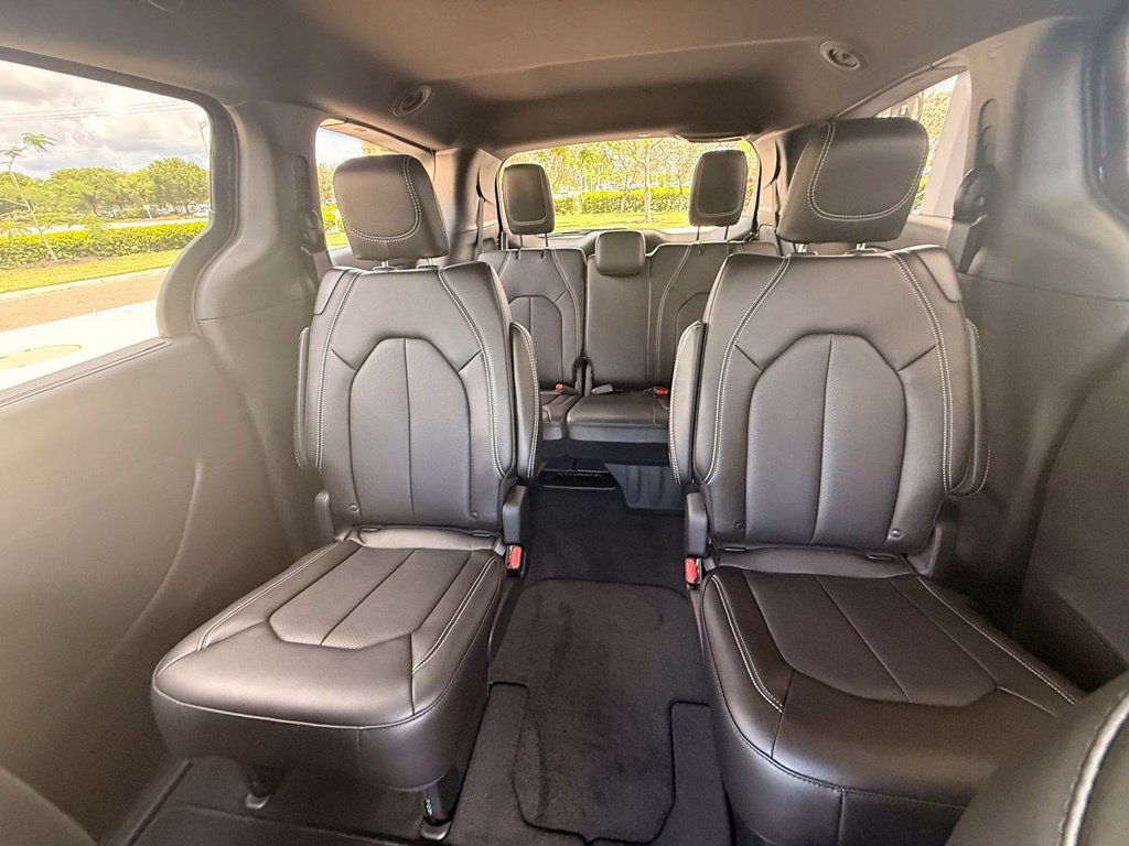 New 2027 Chrysler Pacifica LX FWD image 25
