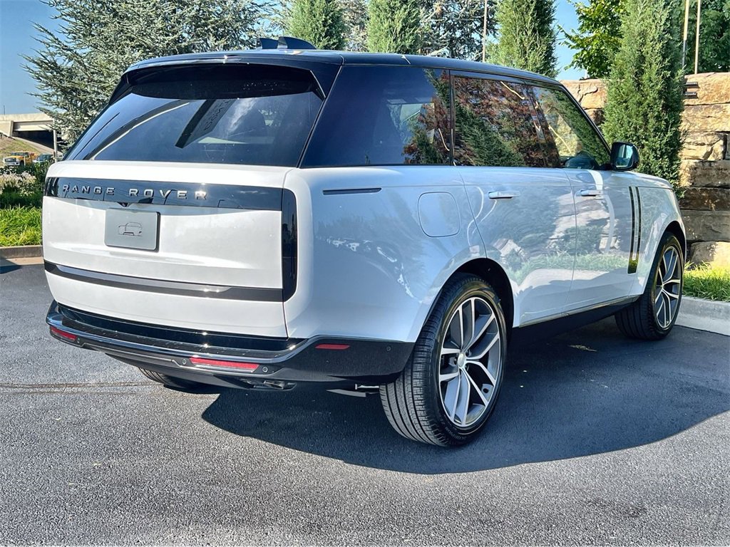 New 2025 Land Rover Range Rover SE image 5