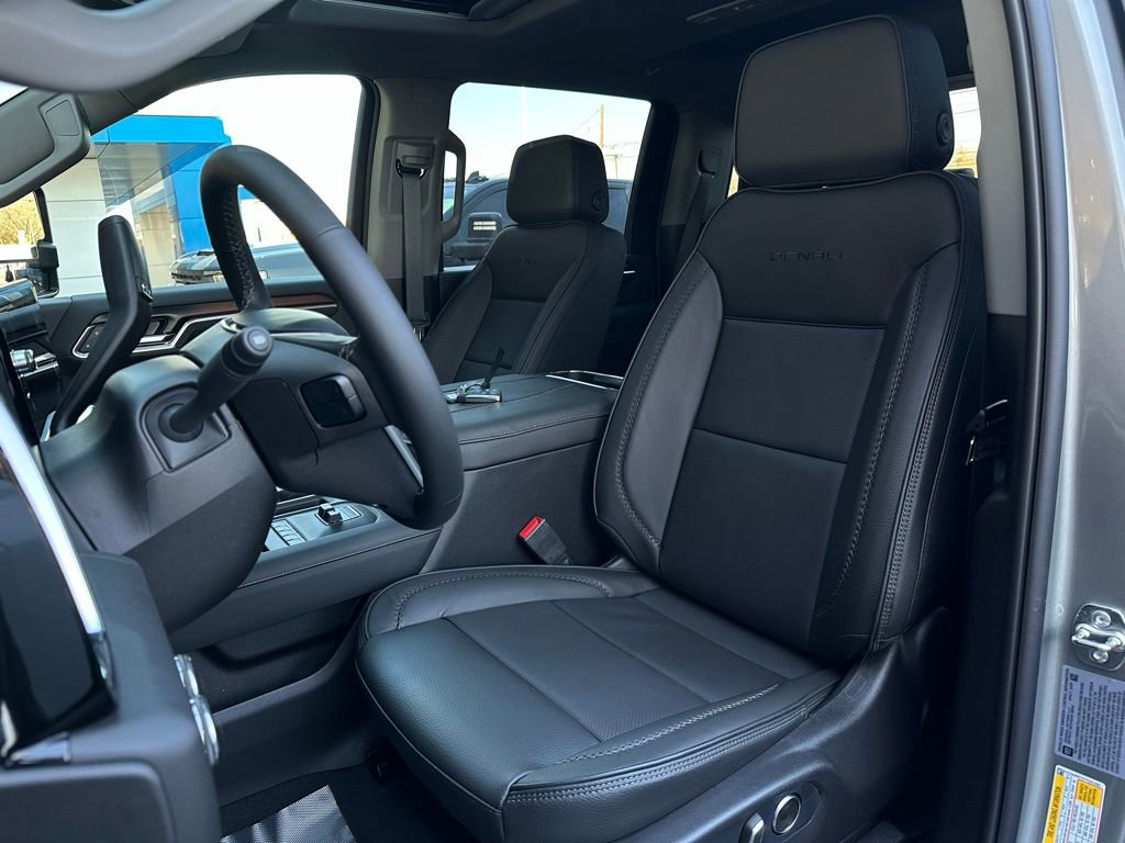 New 2026 GMC Sierra 2500 Denali w/ Denali Reserve Package image 12