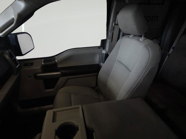 Used 2016 Ford F150 XLT AWD/4WD image 21
