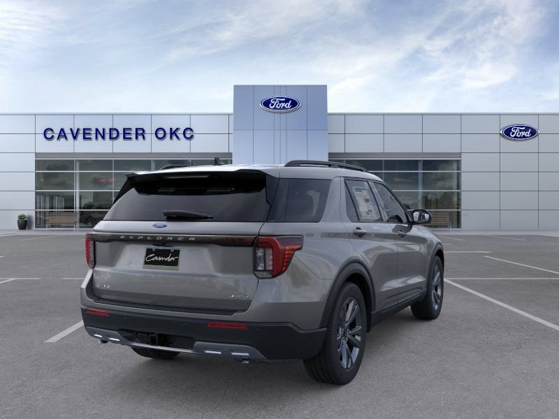 New 2026 Ford Explorer Active w/ Active Comfort Package AWD/4WD image 8