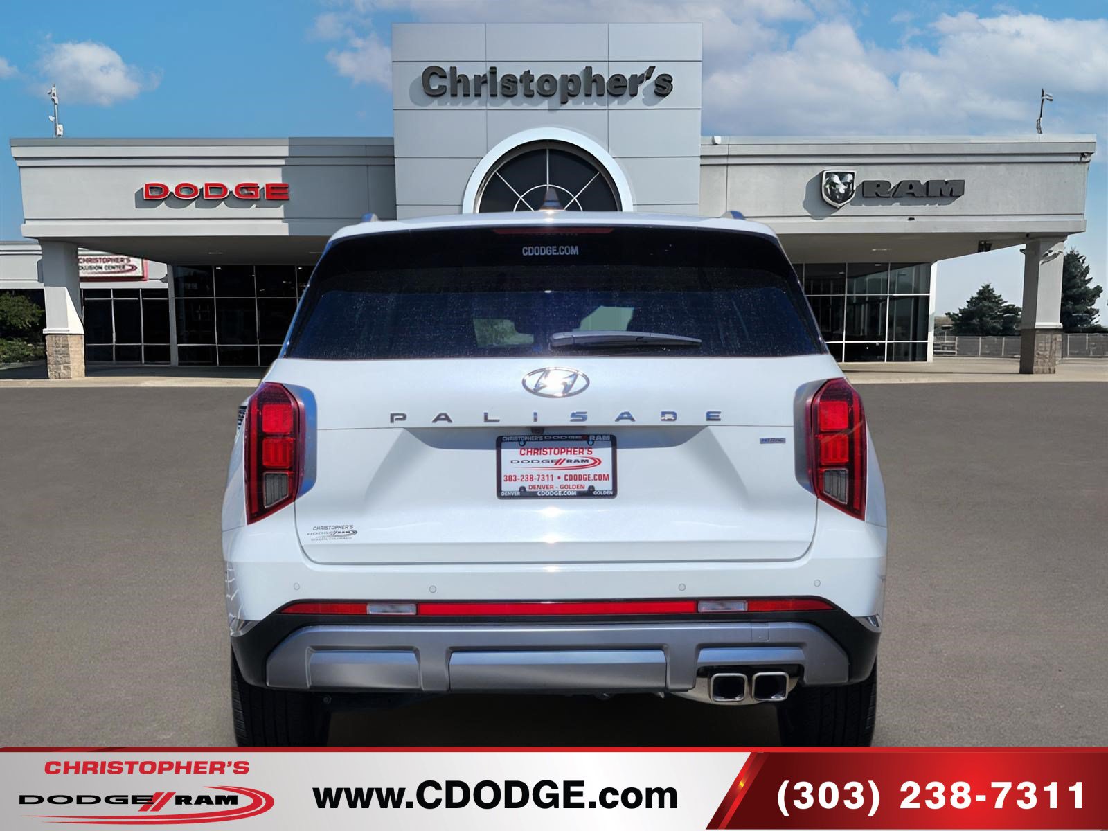 Used 2024 Hyundai Palisade Limited AWD/4WD image 4