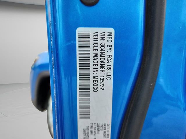 Used 2024 Jeep Compass Sport image 33