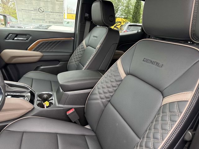 New 2026 GMC Canyon Denali image 14