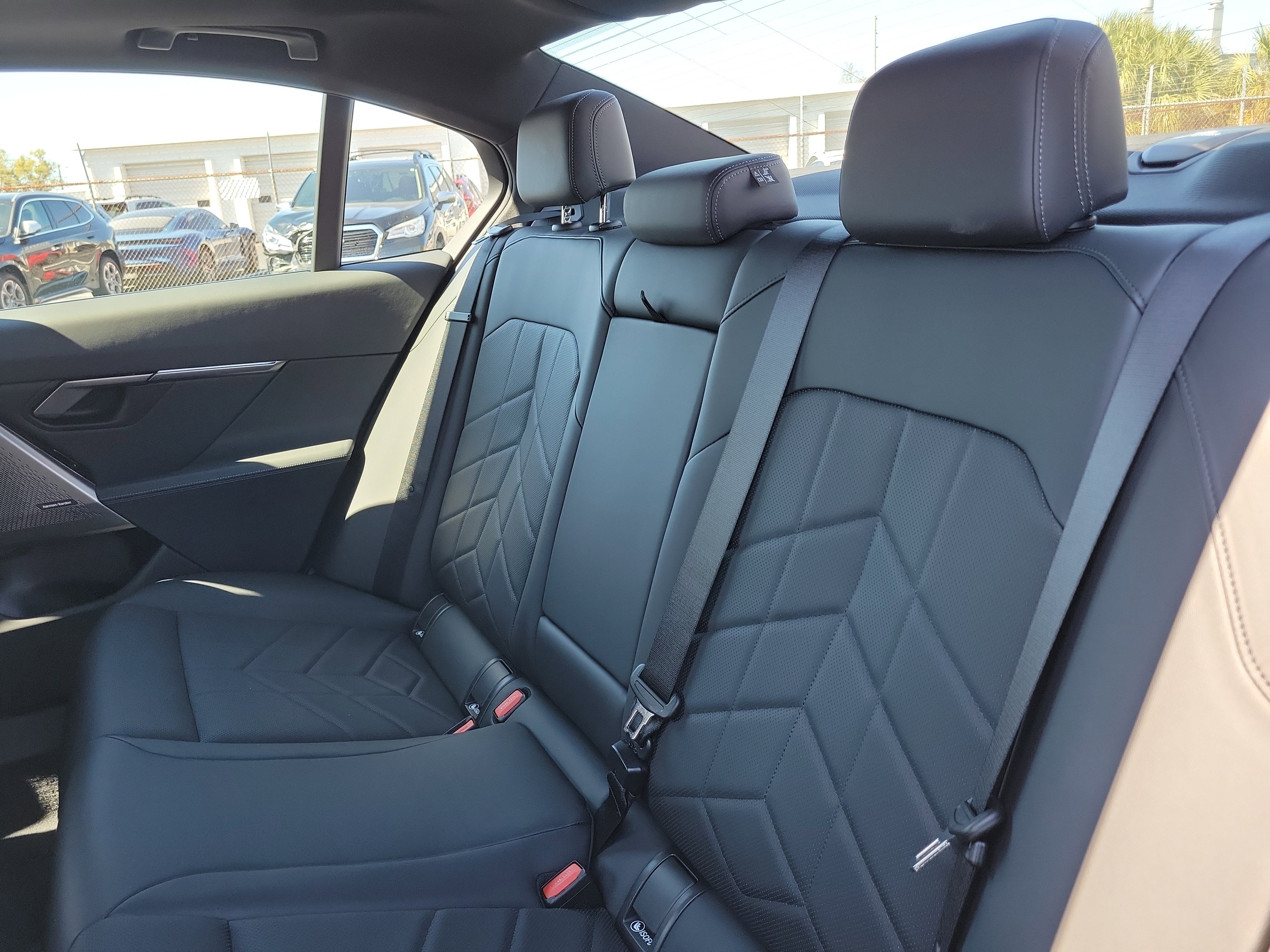 Used 2026 BMW 530i w/ M Sport Package image 10