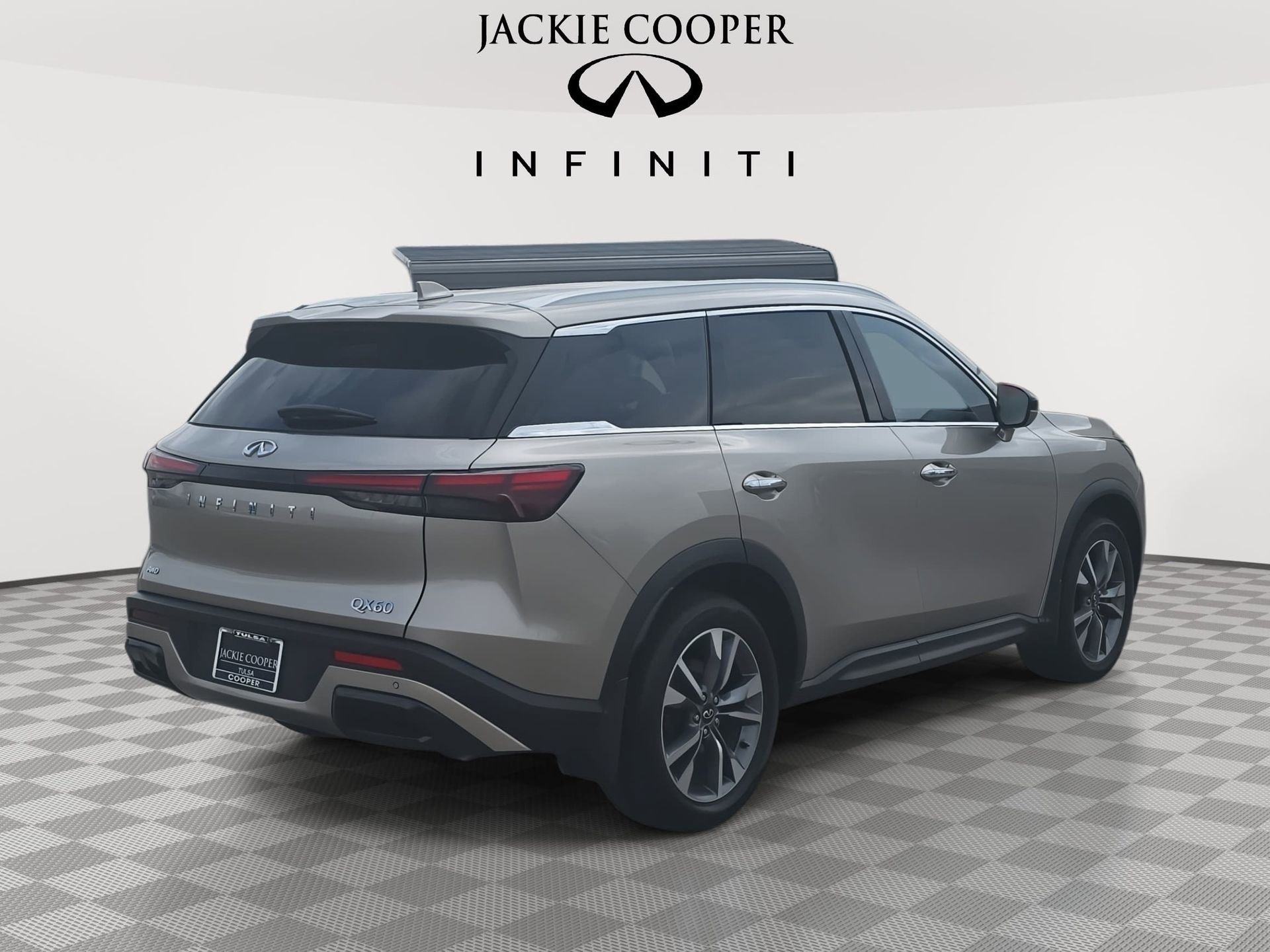 Certified 2024 INFINITI QX60 Luxe image 5