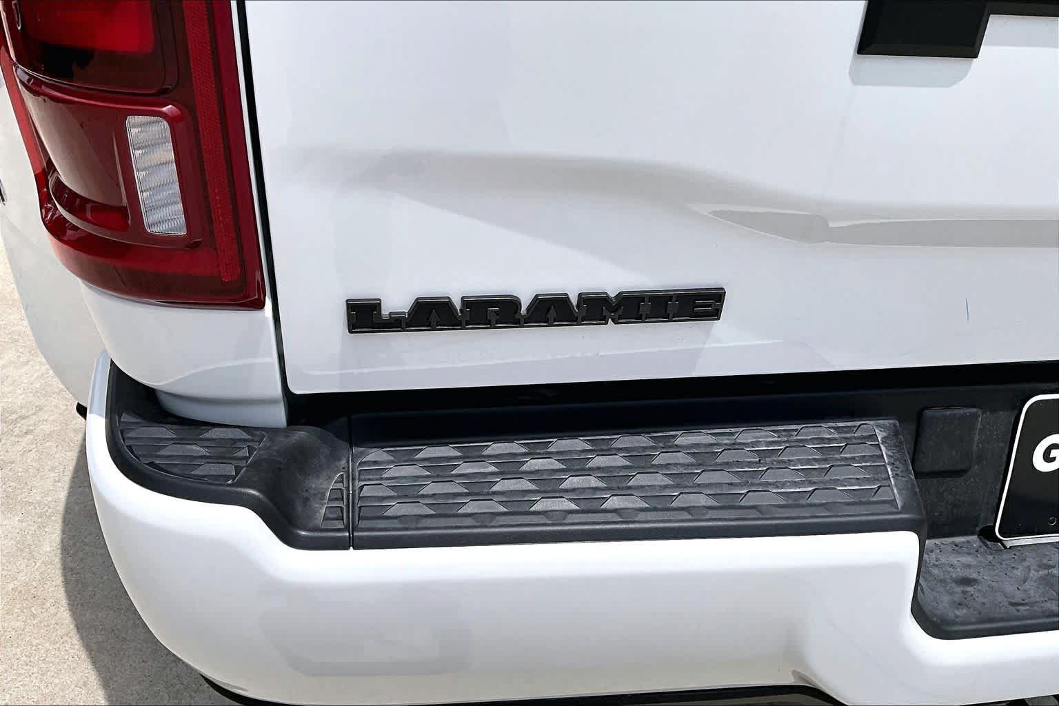 New 2026 RAM 3500 Laramie AWD/4WD image 16