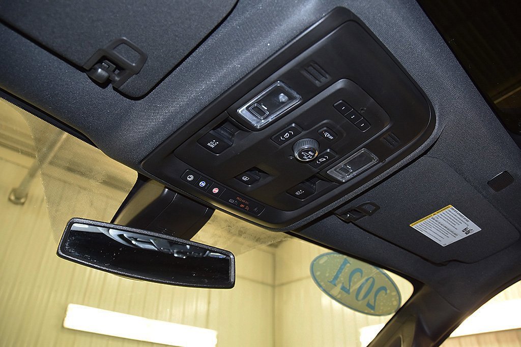 Used 2021 GMC Yukon SLT w/ SLT Premium Package image 27