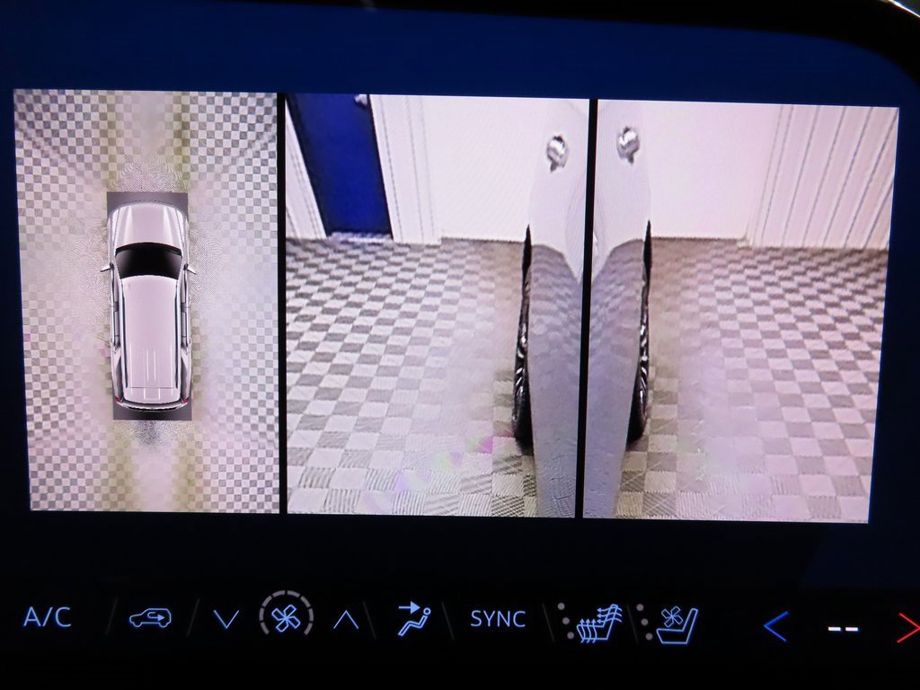 Used 2025 Chevrolet Tahoe High Country image 21