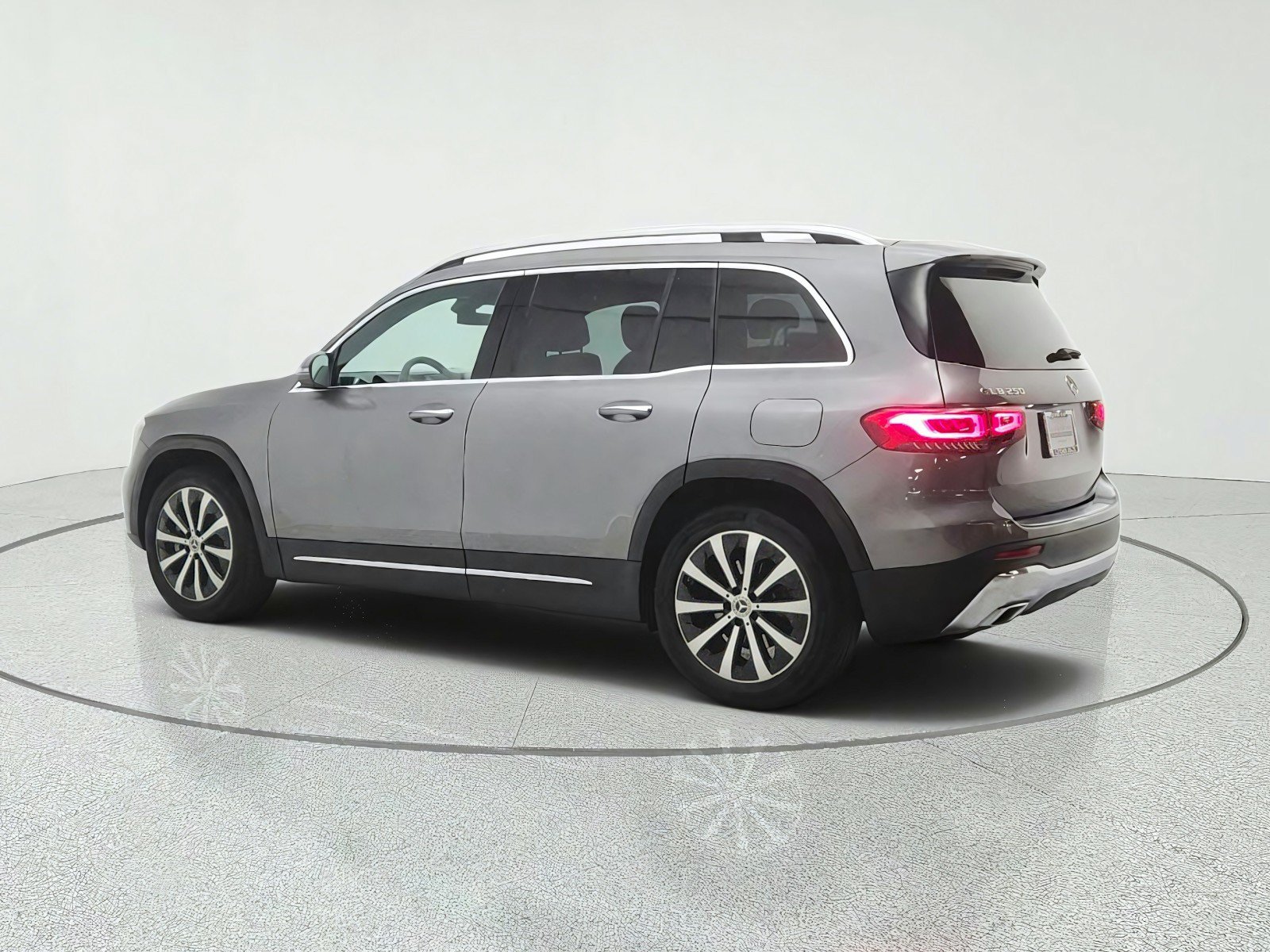 Used 2022 Mercedes-Benz GLB 250 image 7
