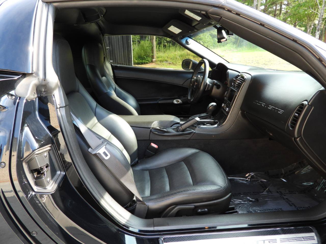 Used 2011 Chevrolet Corvette w/ 3LT w/ Preferred Equipment Group RWD image 50
