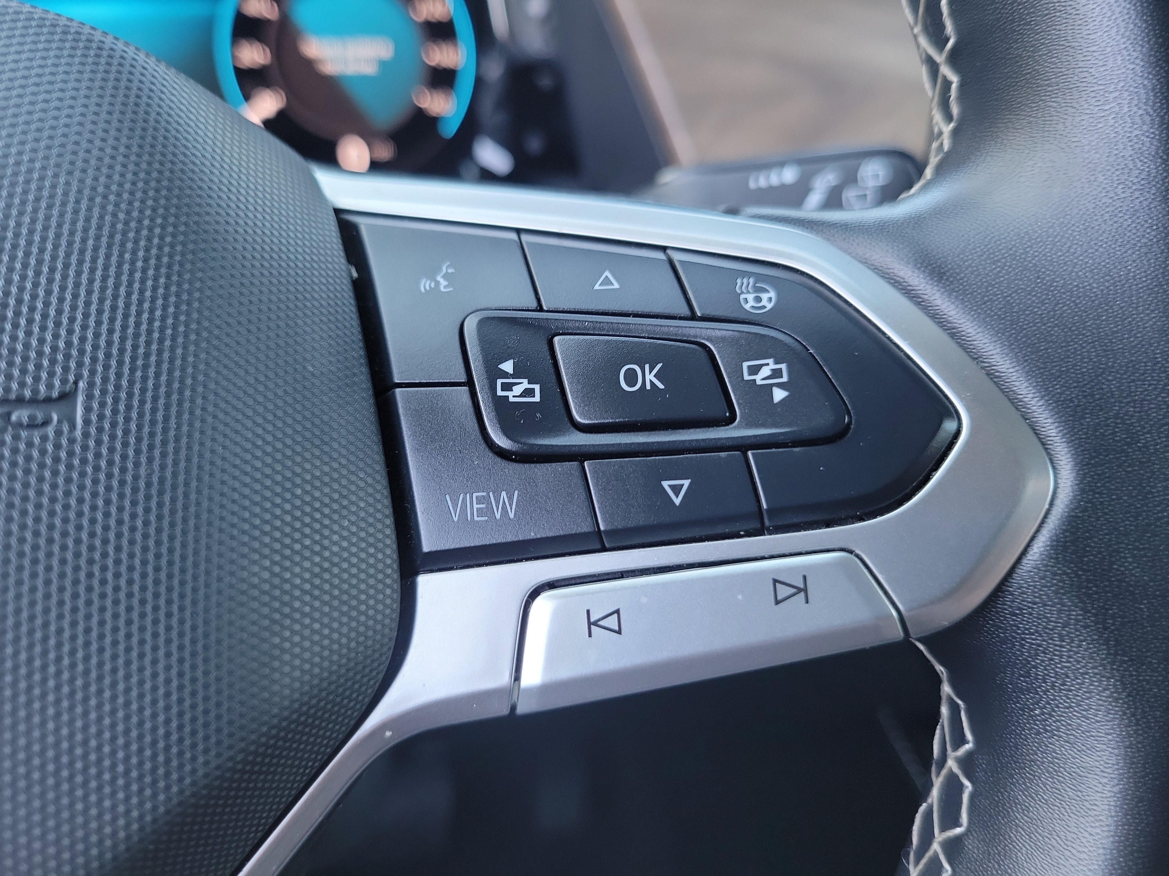 Used 2024 Volkswagen Atlas SE image 8