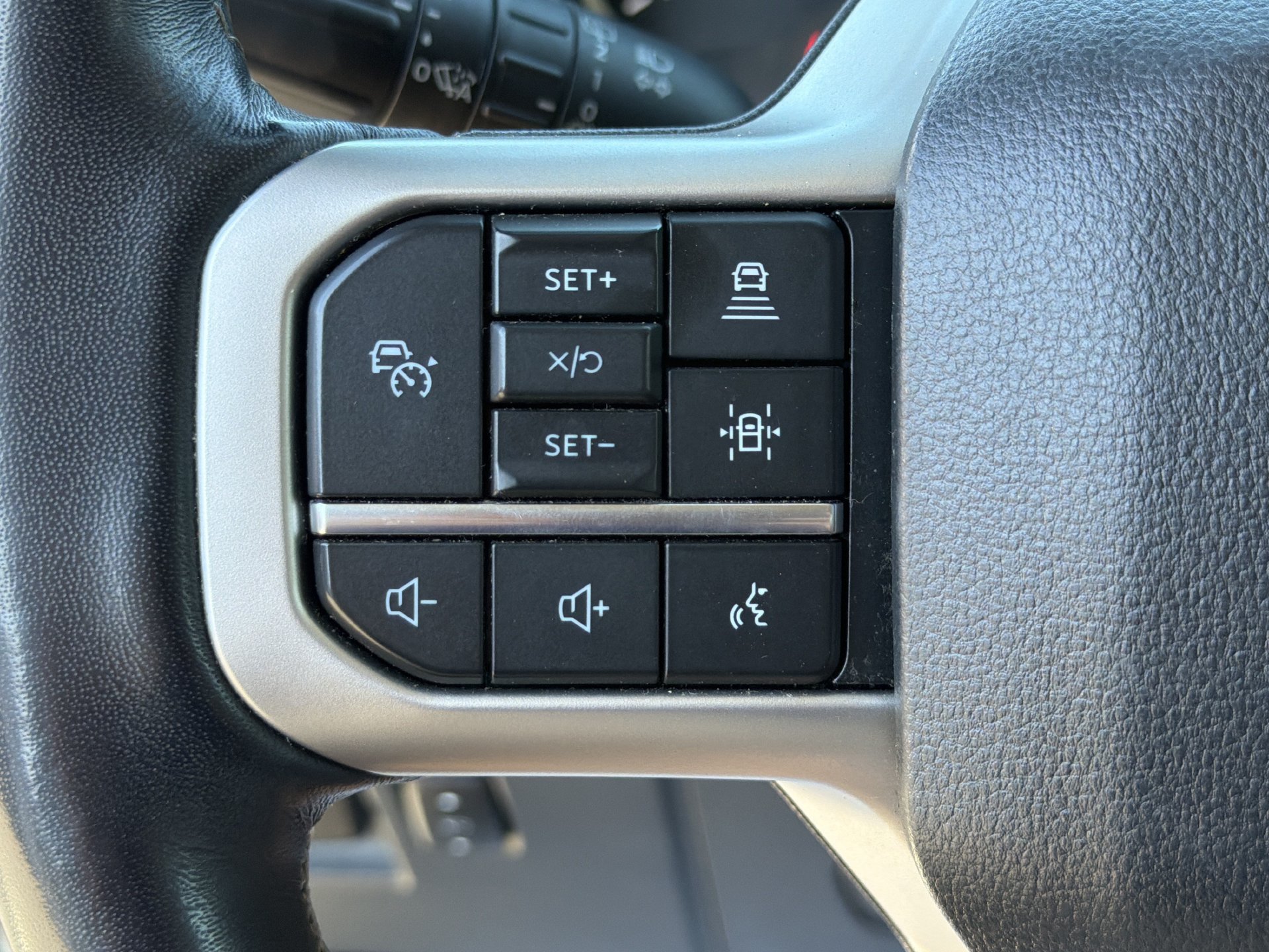 Used 2024 Ford Expedition Max Limited AWD/4WD image 10