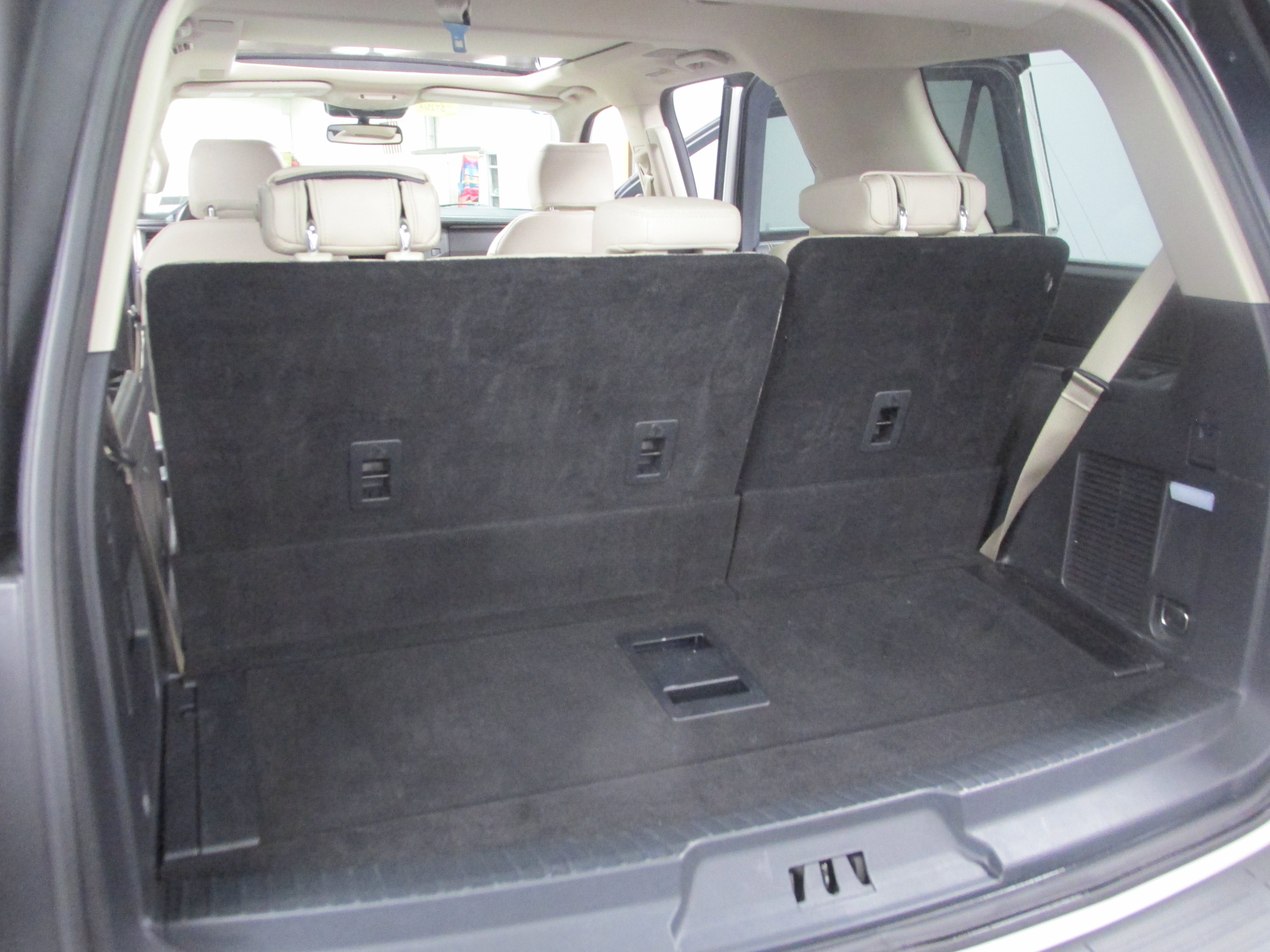 Used 2023 Ford Expedition Platinum image 25